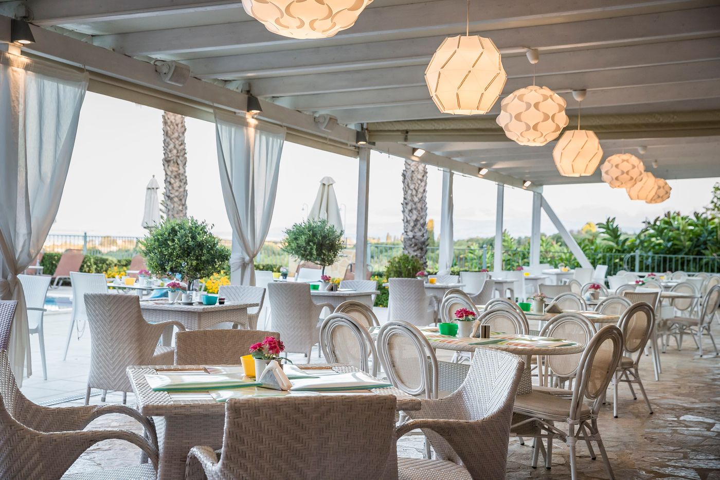 Astra-Village-Restaurant-19