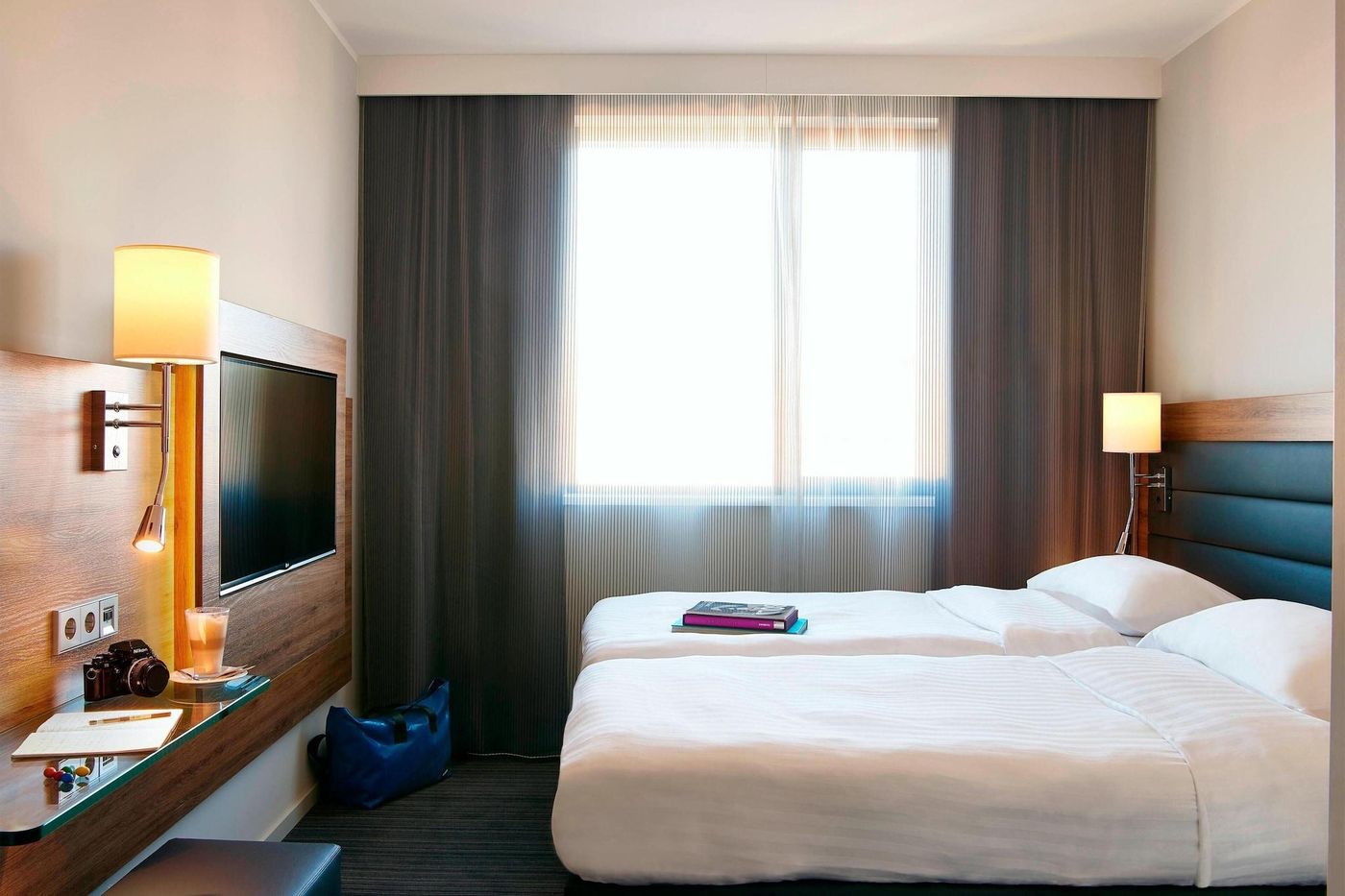 Moxy-Berlin-Ostbahnhof-Room-27