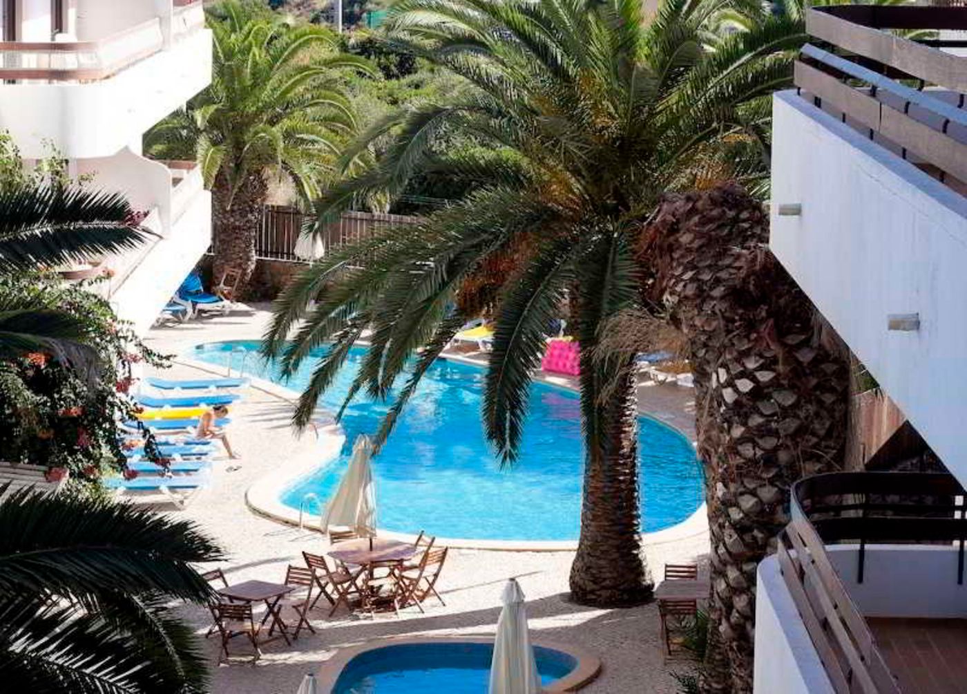 Mirachoro-Praia-Da-Rocha-Pool-6