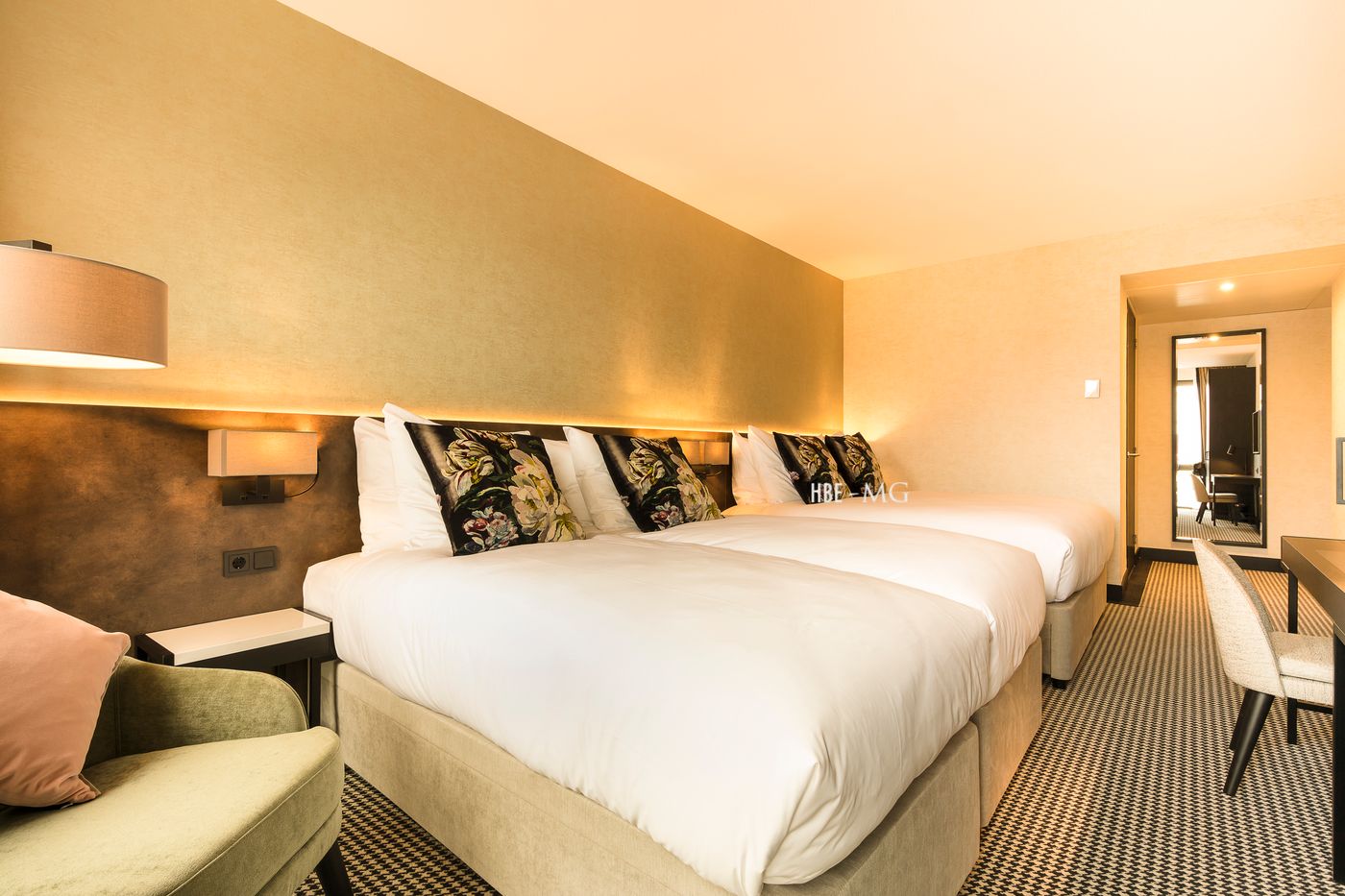 Monet-Garden-Hotel-Amsterdam-Room-21