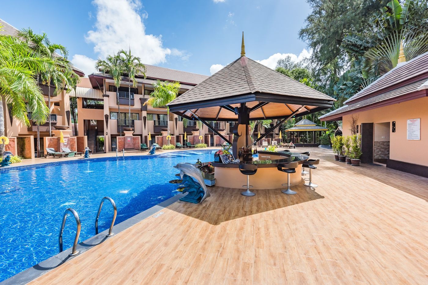 Princess-Kamala-Beach-Front-Hotel-Bar-2