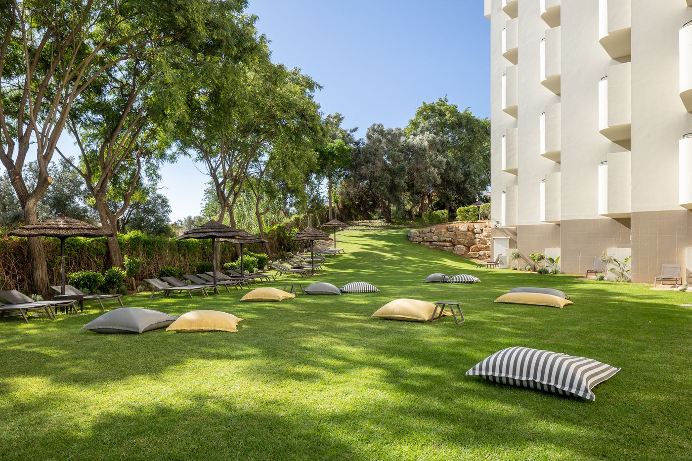 Holiday-Inn-Algarve--ex-Real-Bellavista--General-view-6