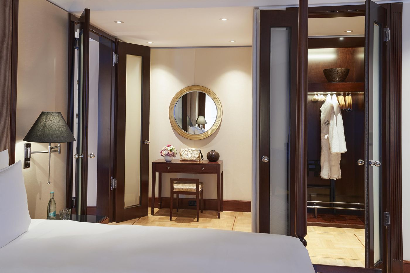 Adlon-Kempinski-Berlin-Room-45