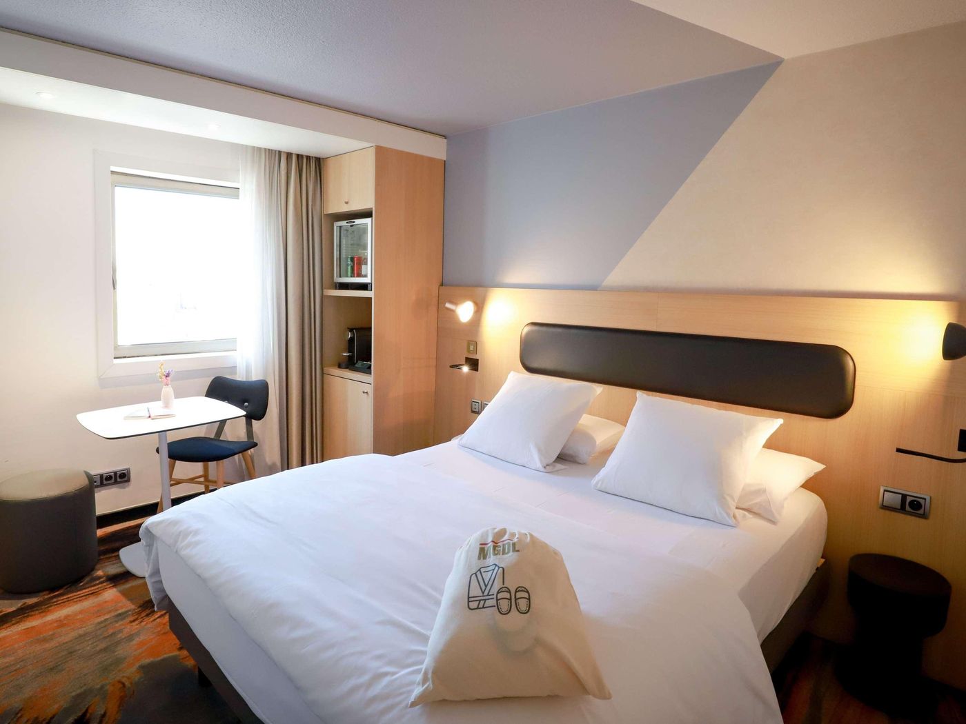 Mercure-Paris-Gare-de-Lyon-TGV-Room-52