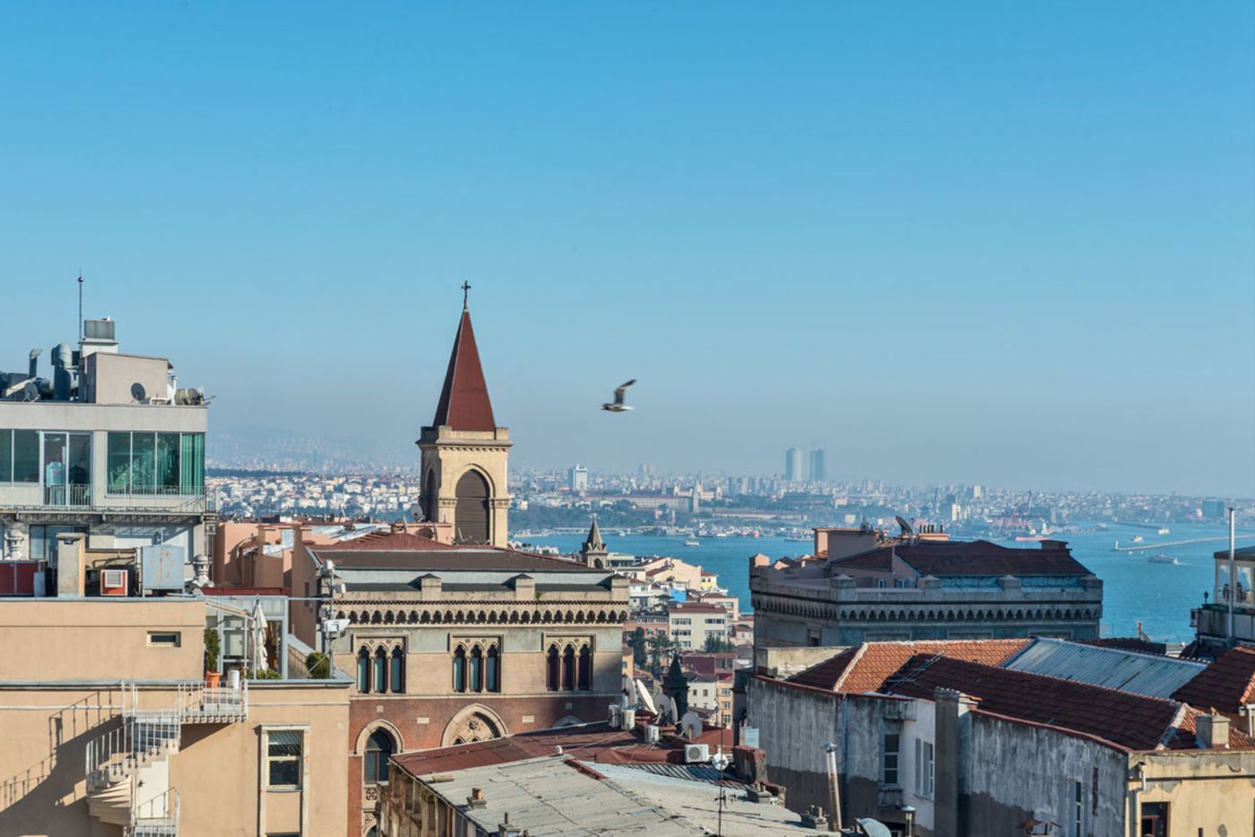 The-Pera-Hill-General-view-2