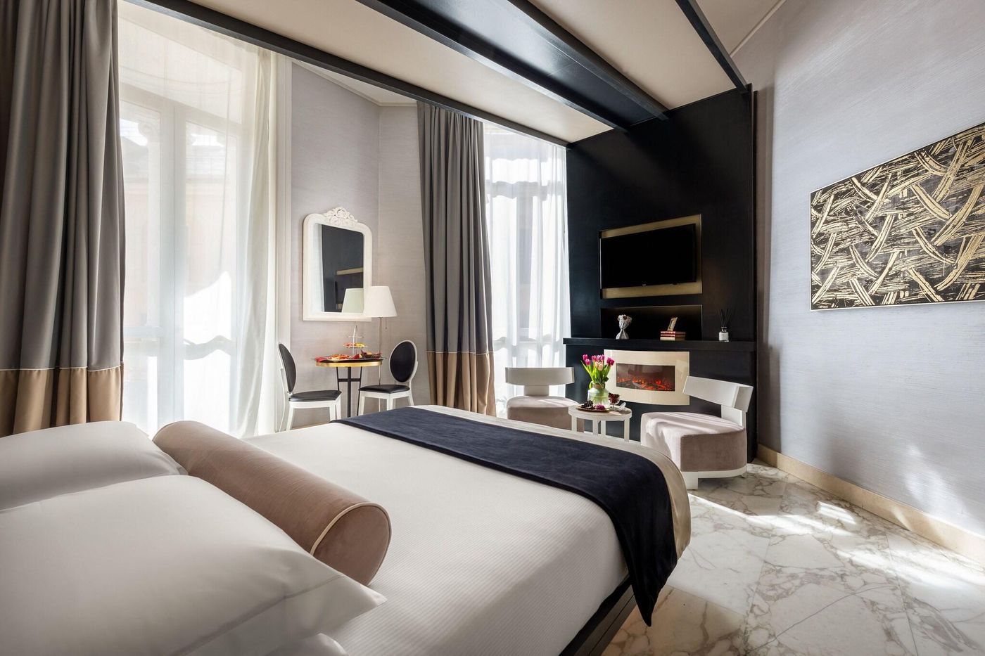 Dharma-Luxury-Hotel-Room-5