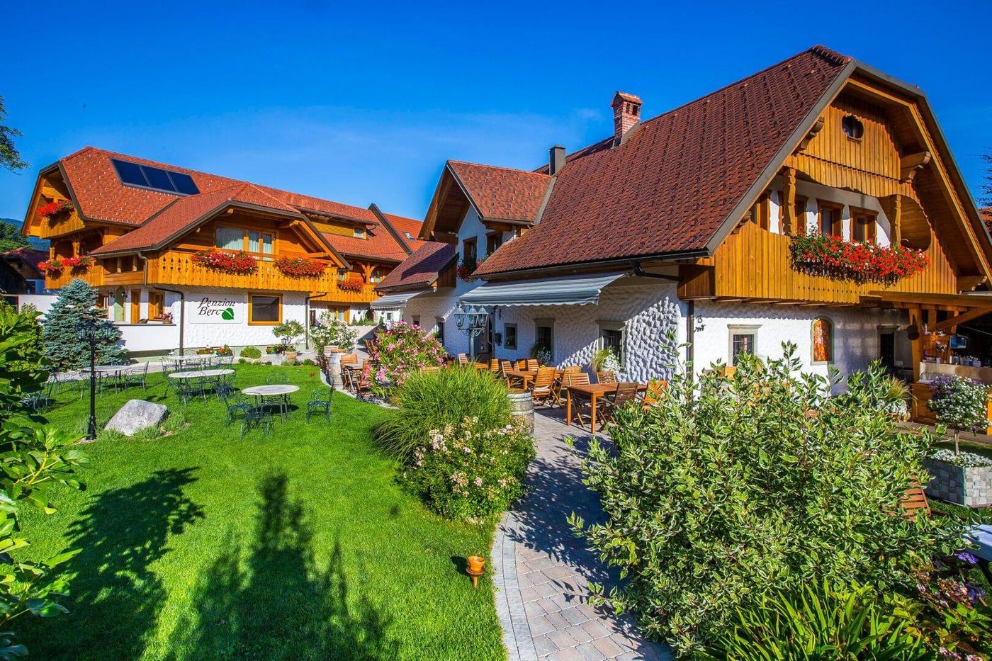 Berc Garni Penzion-Slovenia-BLED -General view-1