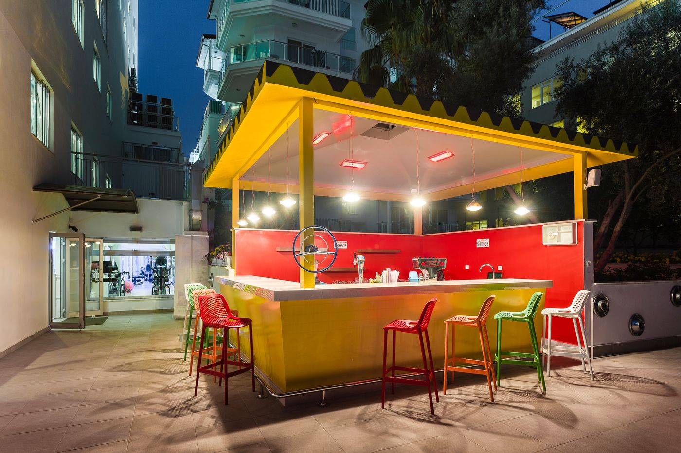 Side-Su-Hotel-Bar-37