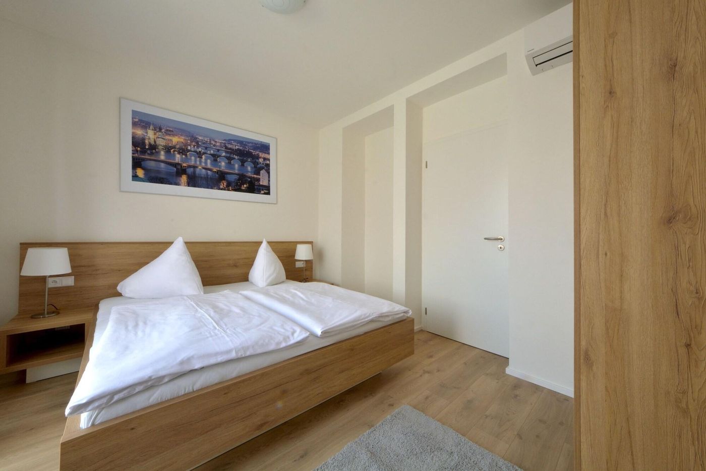 Downtown-Suites-Belohorska-Room-34