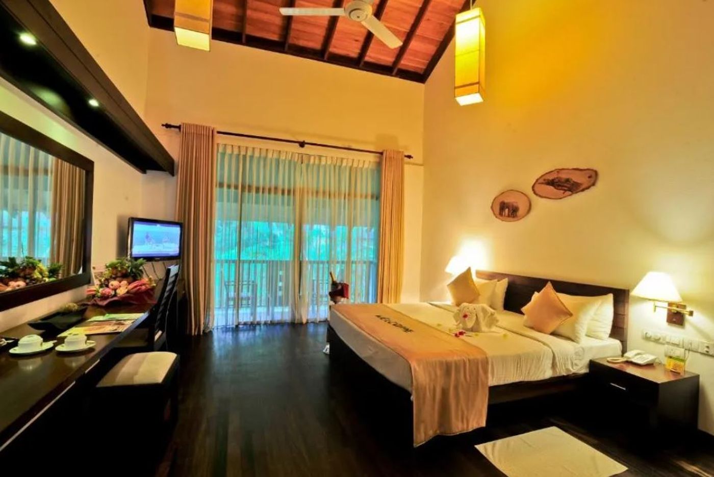 Grand-Udawalawe-Safari-Resort-Room-15