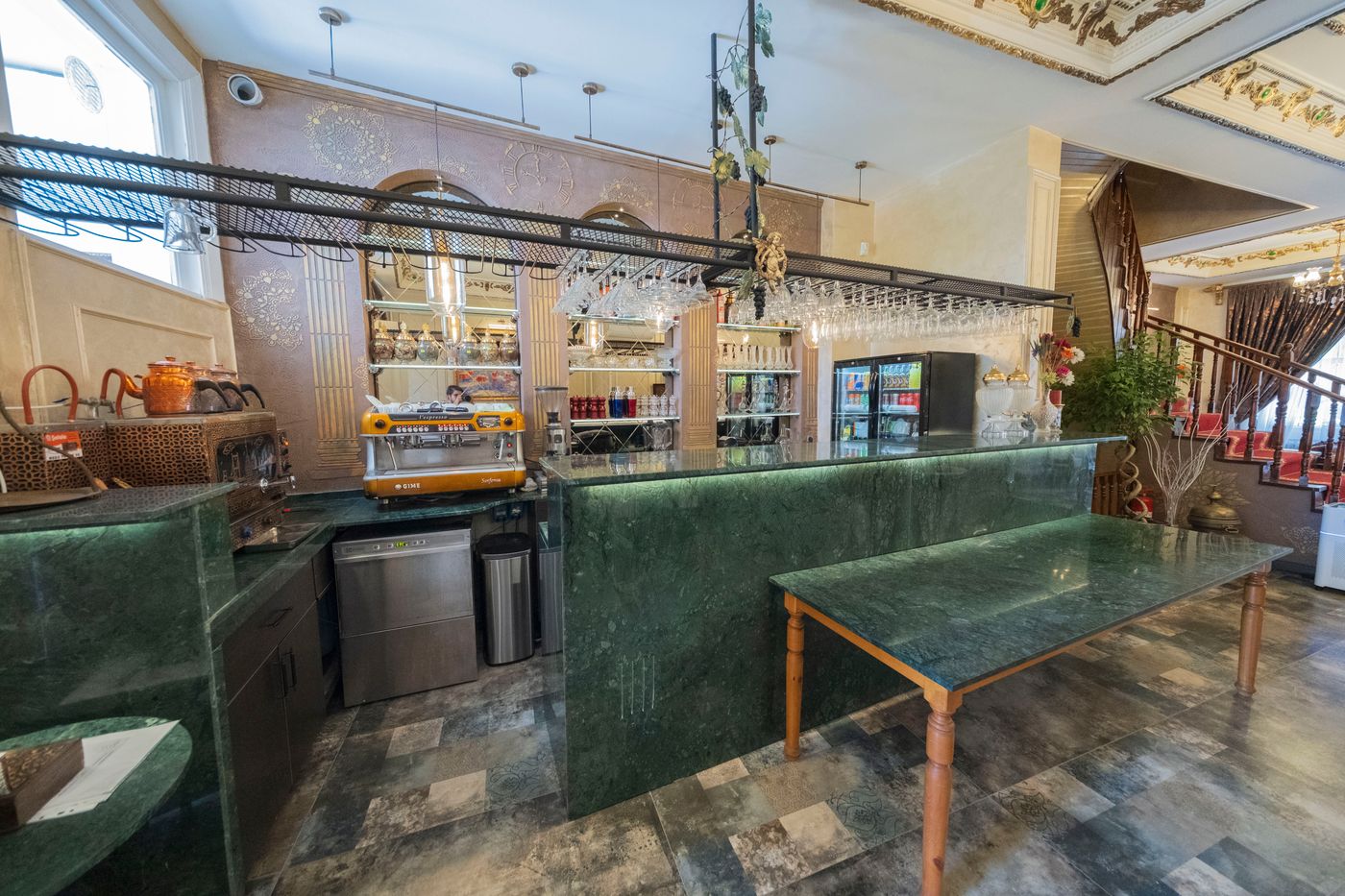 Solomon-s-Mansion-Hotel-Bar-5