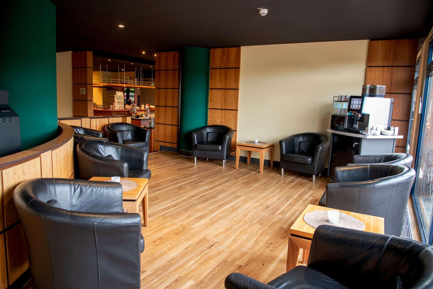 Best-Western-Premier-Airporthotel-Fontane-BERlin-Lobby-4