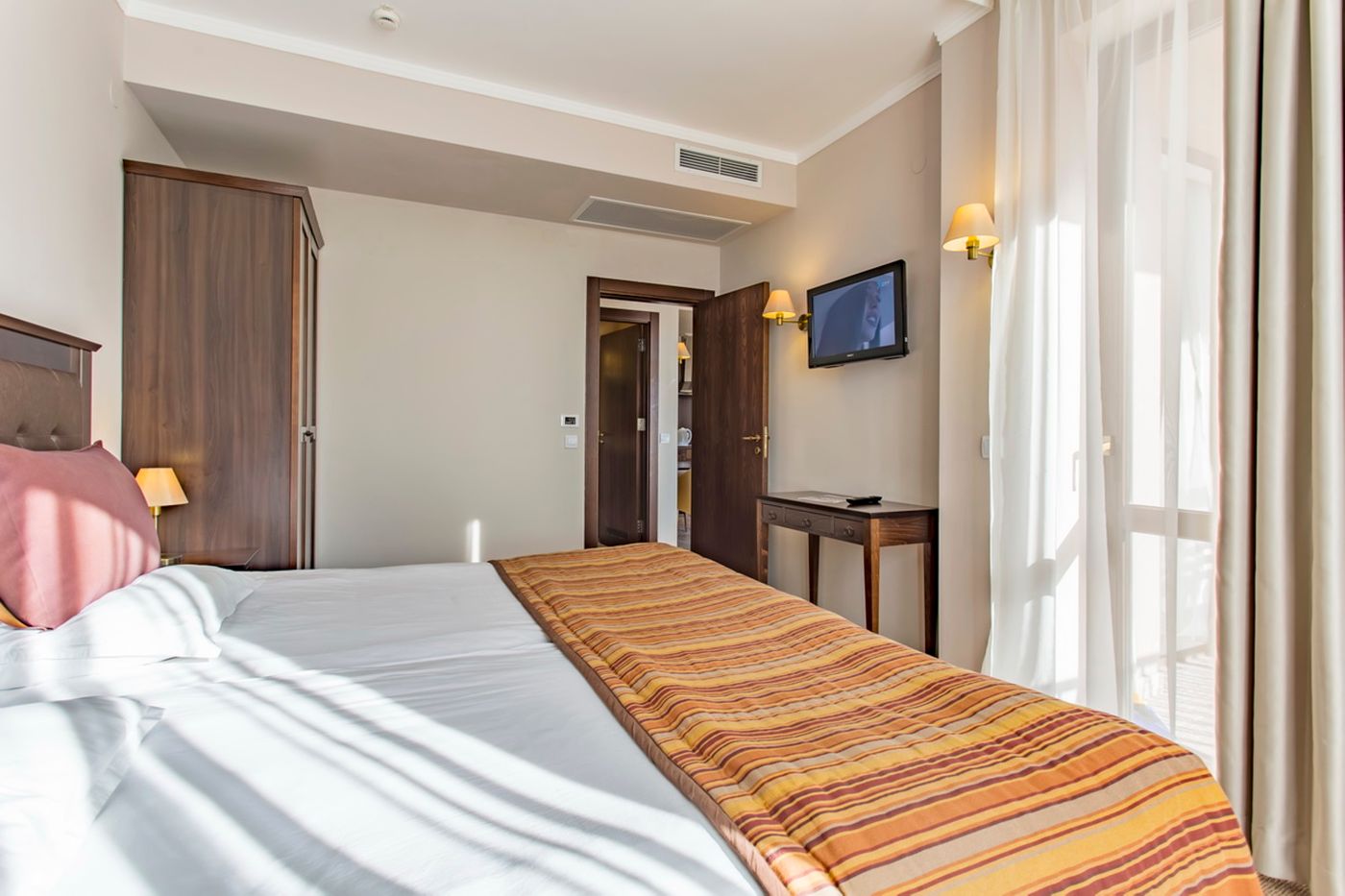 Barcelo-Royal-Beach-Room-30