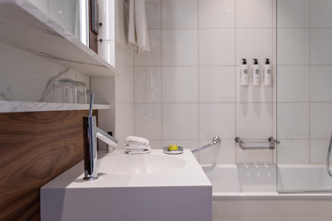 InterContinental-Paris---Champs-Elysees-Etoile--an-IHG-Hotel-Room-58