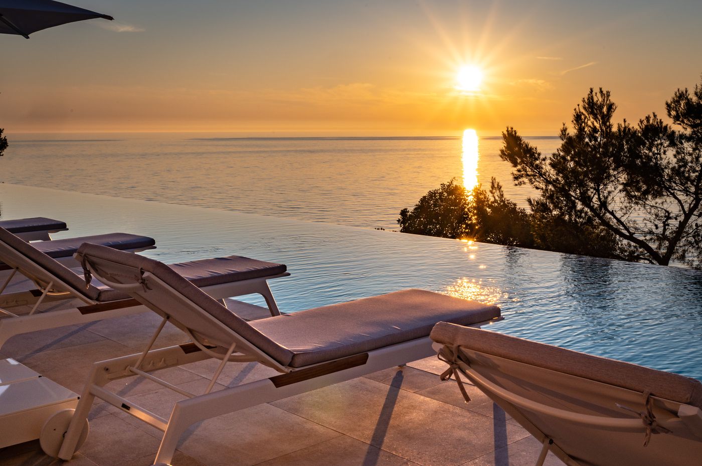 Grand-Hotel-Brioni-Pula--Radisson-Collection-Hotel-Pool-9