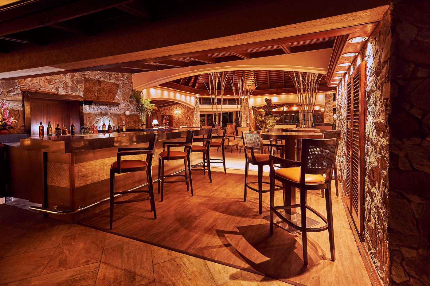 Mount-Irvine-Bay-Resort-Lobby-20