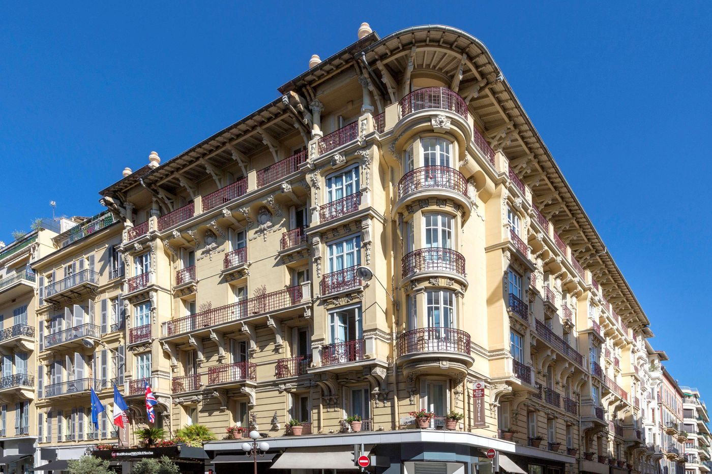 Best-Western-Plus-Massena-General-view-3