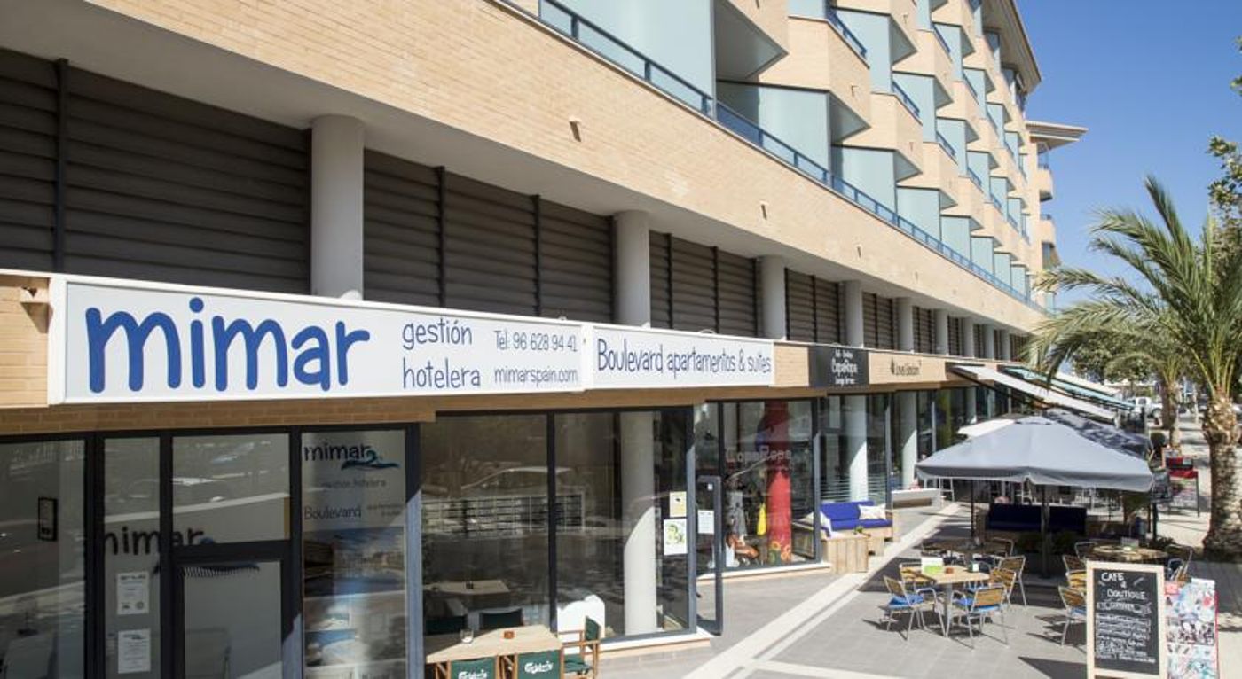 Boulevard and Cafe Apartments