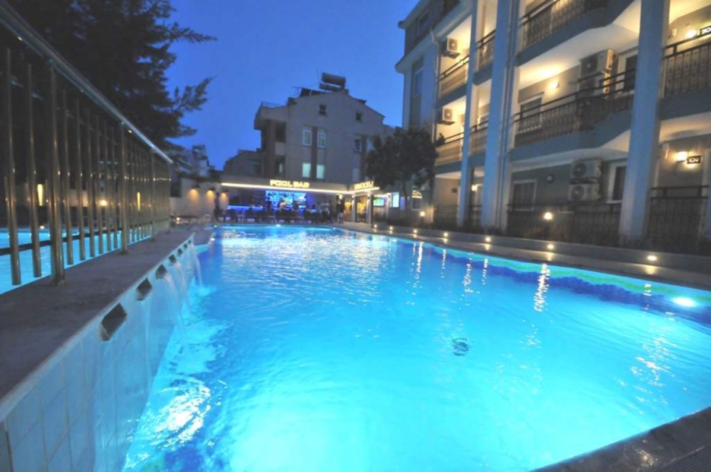 Club Sema Apartments