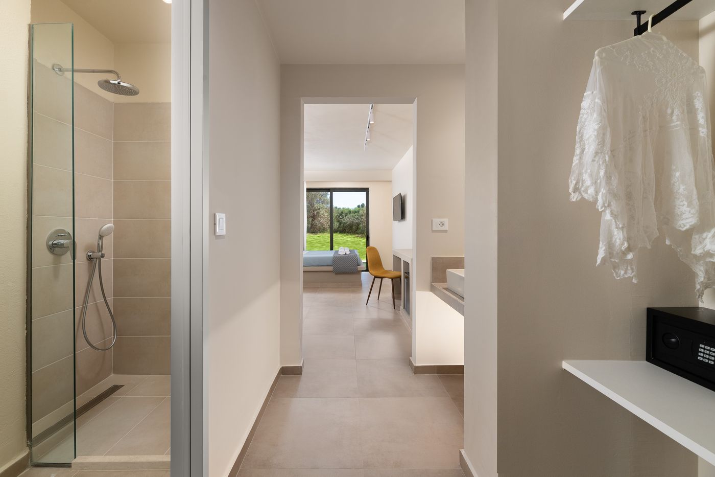 Olive-Garden-Room-25