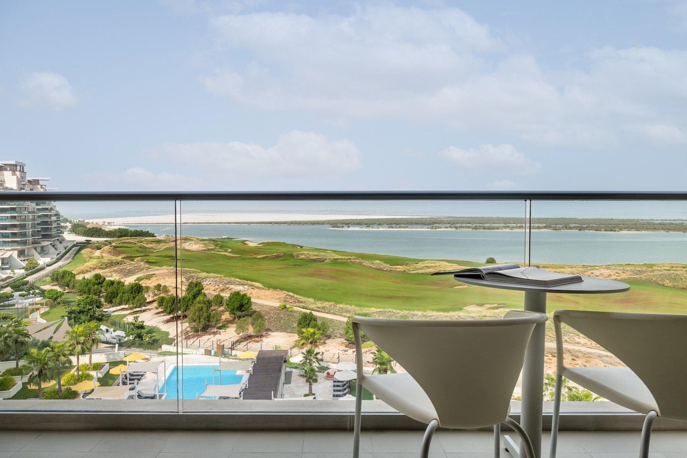 Crowne-Plaza-Hotel-Abu-Dhabi-Yas-Island-Room-88