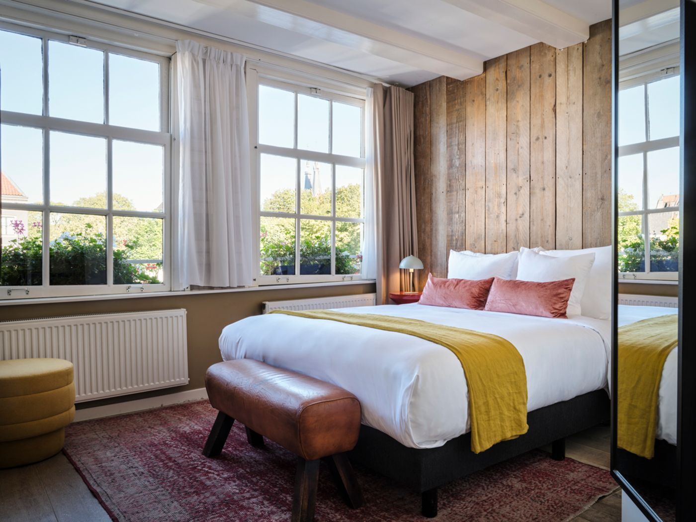 Max-Brown-Hotel-Canal-District--part-of-Sircle-Collection-Room-6