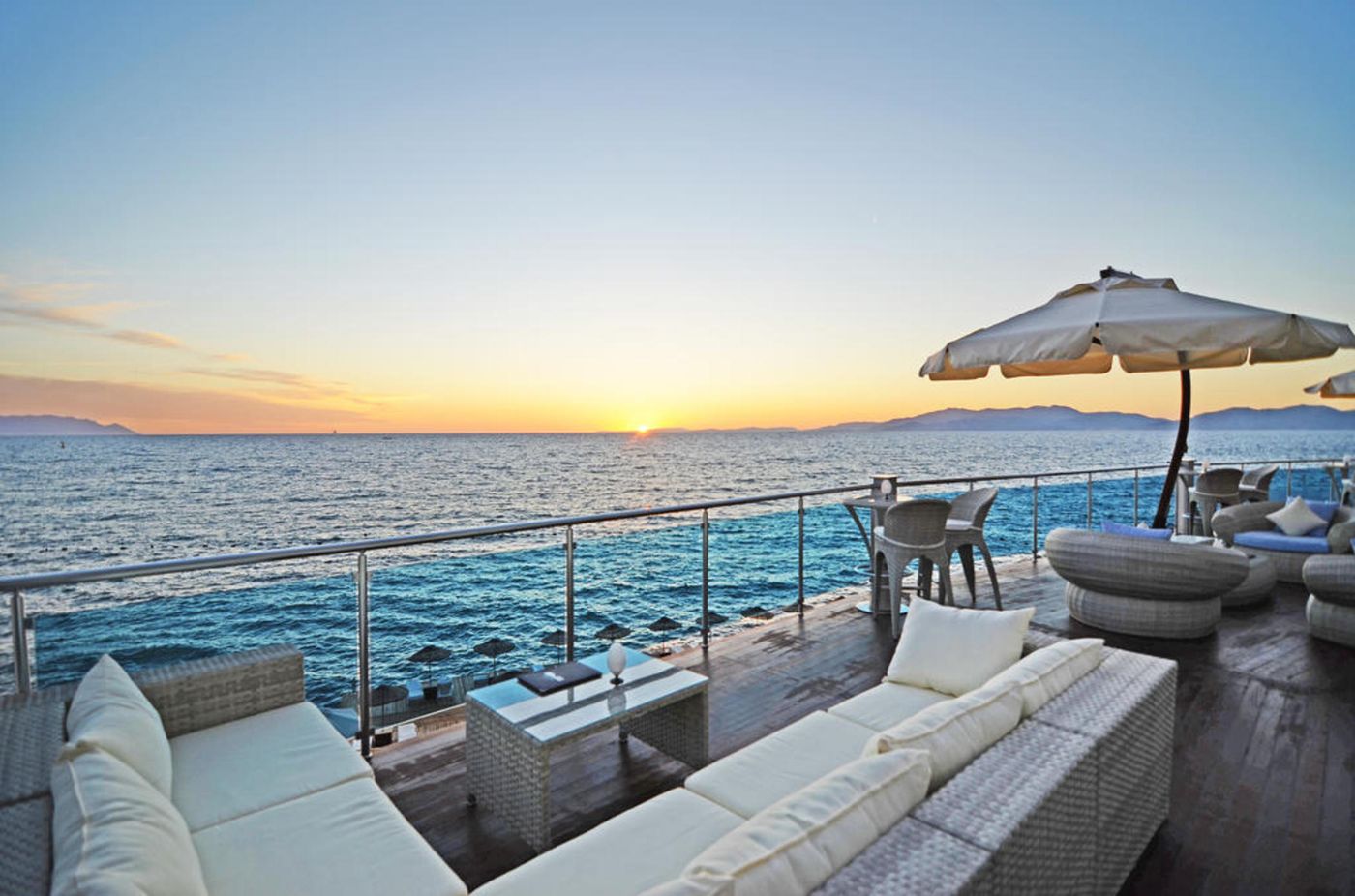 Charisma-De-luxe-Terrace-53