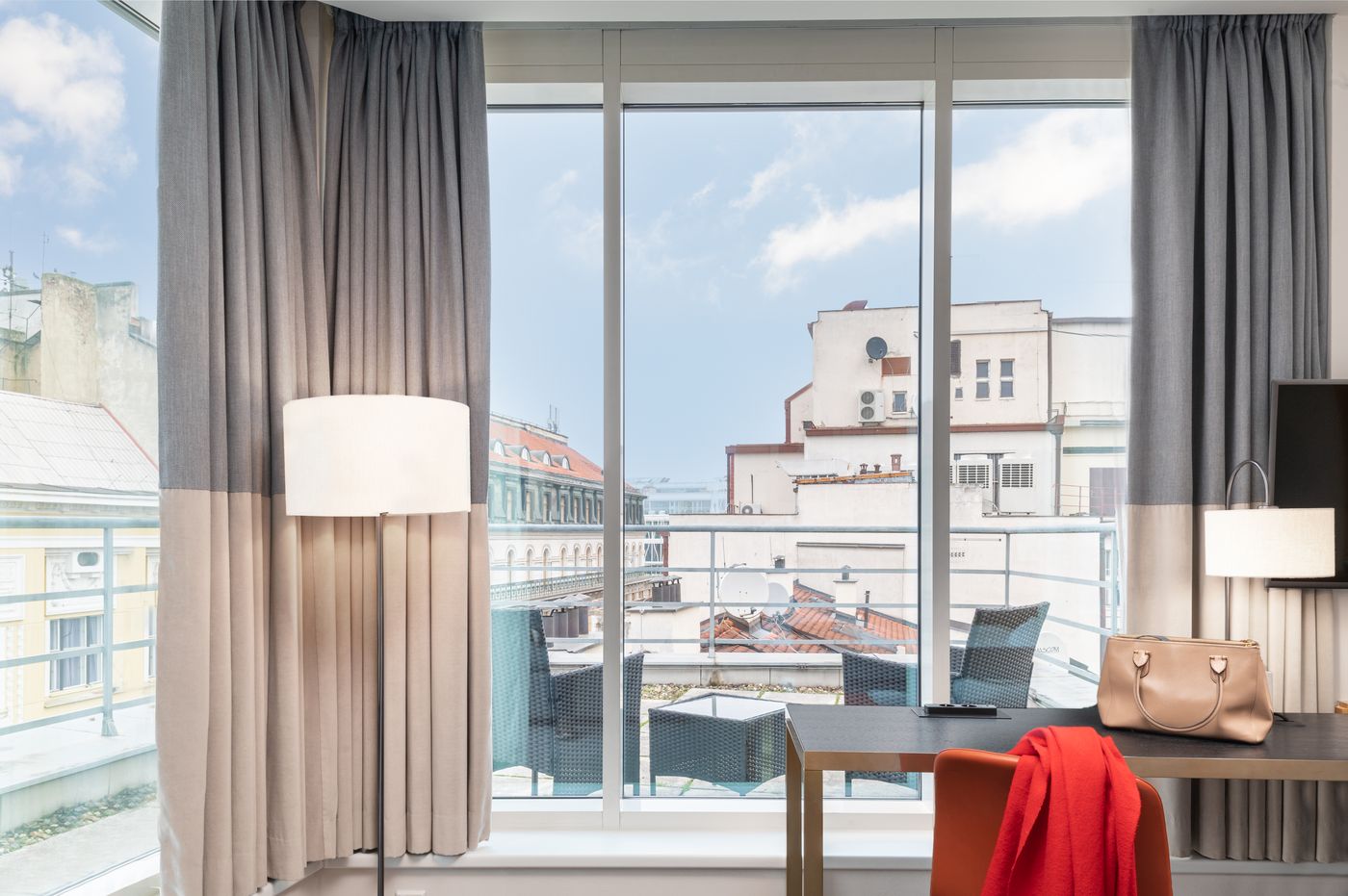 K-K-Hotel-Fenix-Room-41