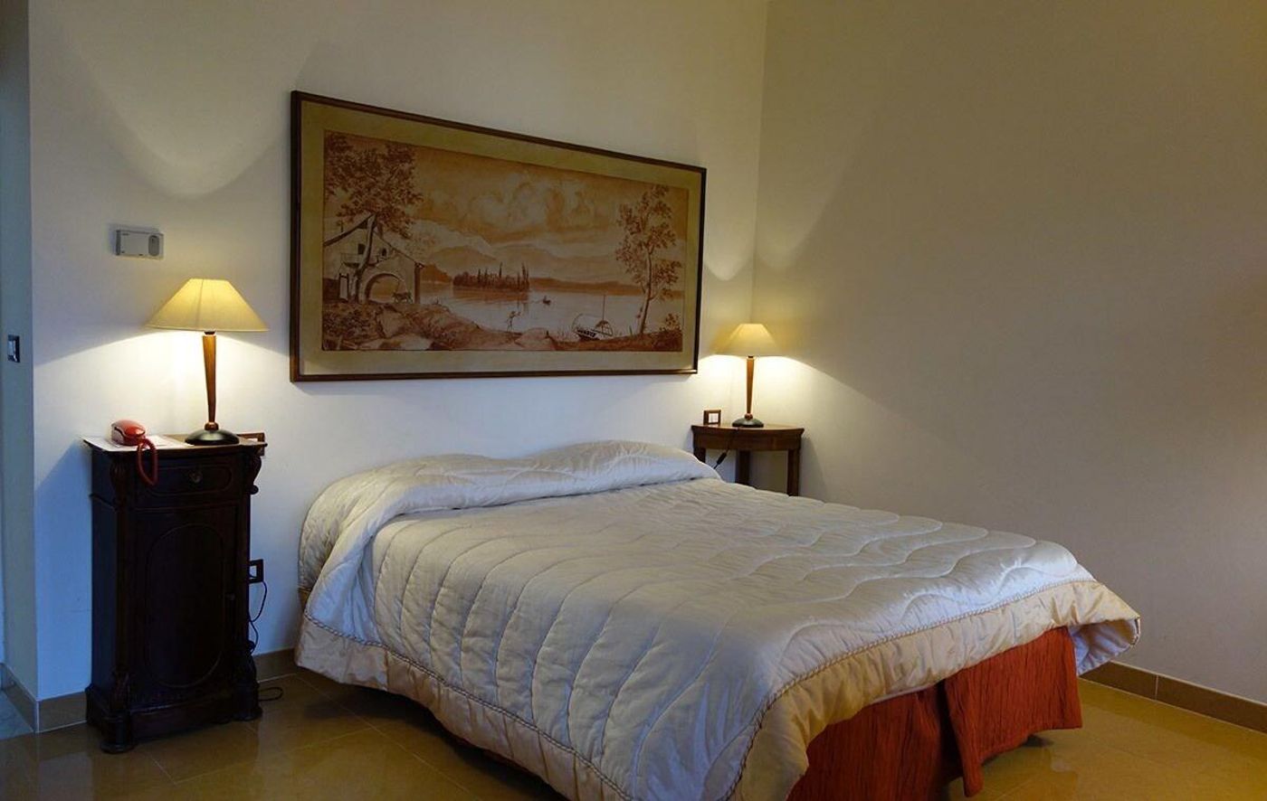 Hotel-Roma---Scanno-Room-18