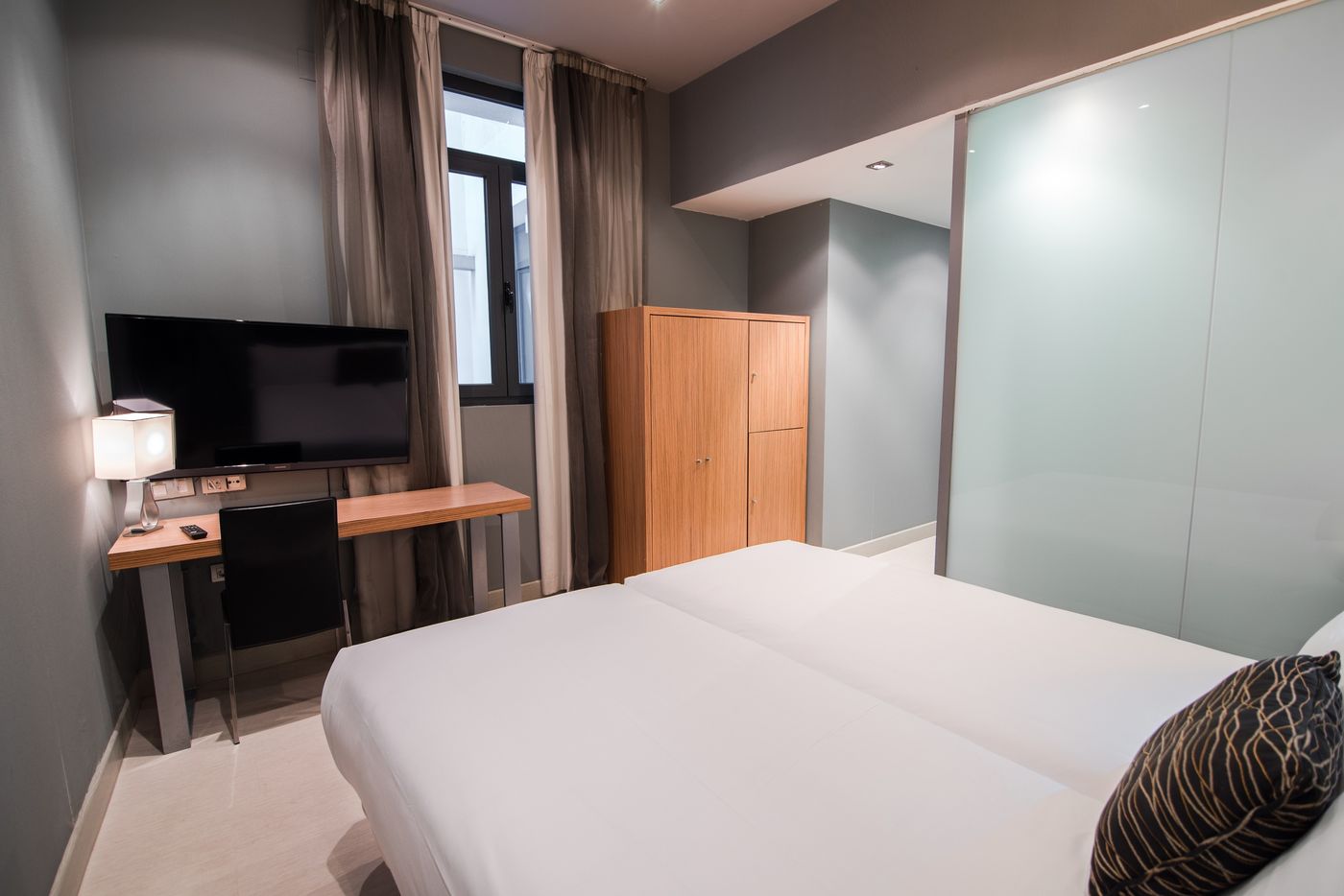 Petit-Palace-Tres-Cruces-Spain-Room-5