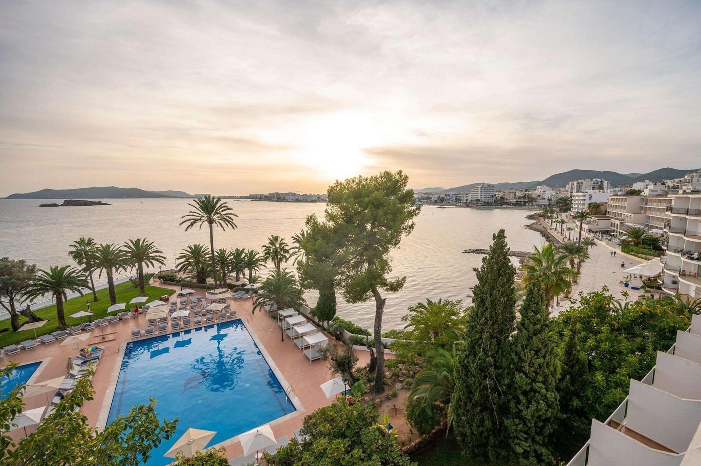 THB-Los-Molinos-Class-Pool-9