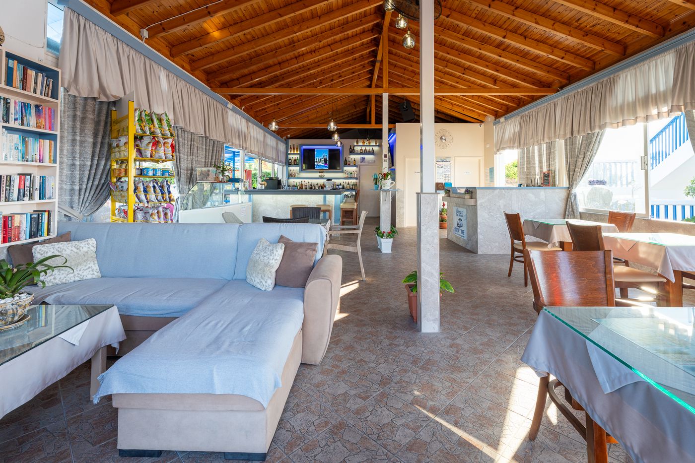 Sunlight-Studios-Restaurant-27