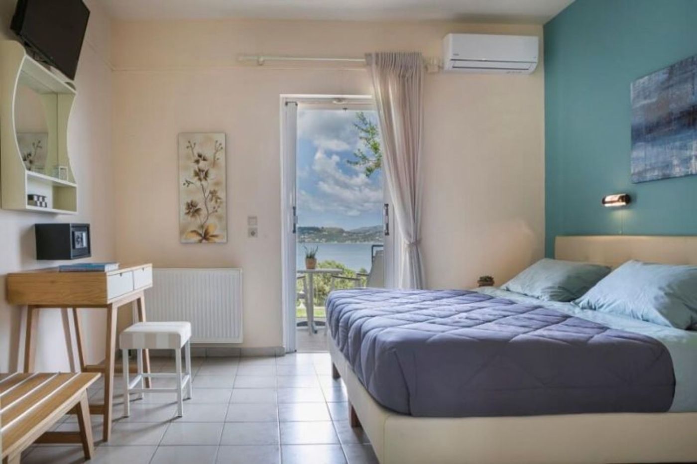 Panorama-Fanari-Studios---Apartments-Room-17