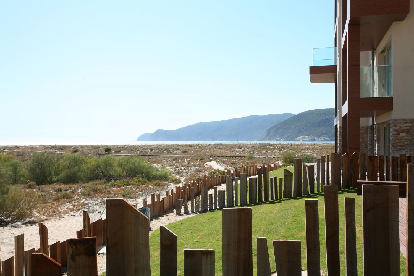 Troia-Residence-by-The-Editory---Apartamentos-Praia-Lobby-17