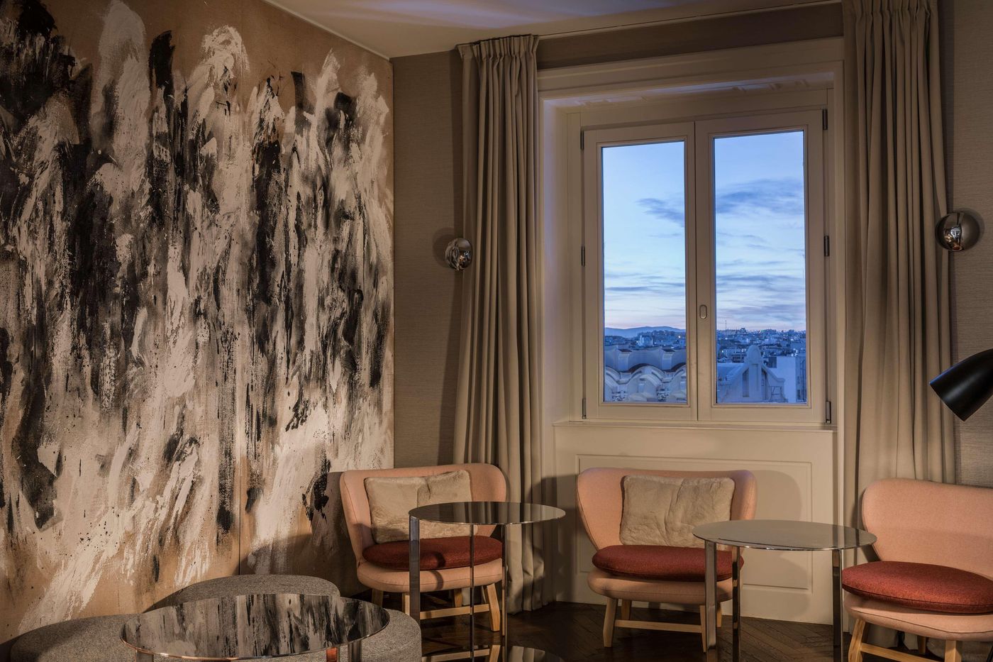 NH-Collection-Madrid-Gran-Via-General-view-19