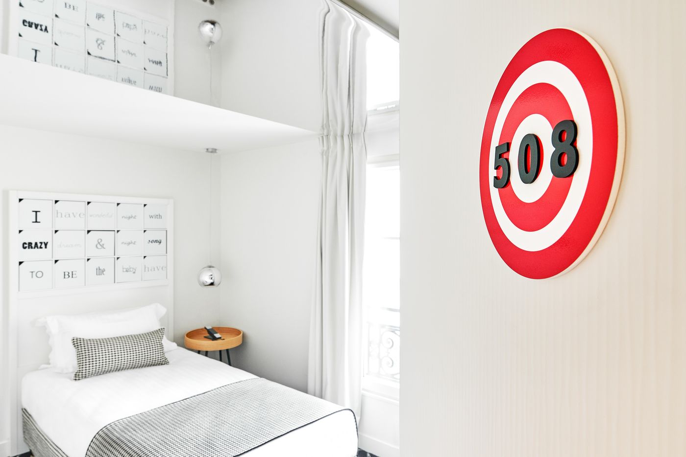 Joke Astotel - France - PARIS - Room - 7