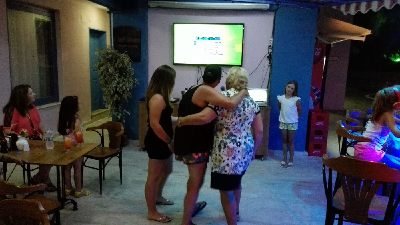 Happy-Apart-Hotel-Sports-and-Entertainment-60