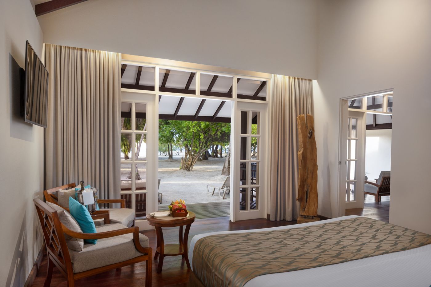 Adaaran Select Meedhupparu & Prestige Water Villas Maldives