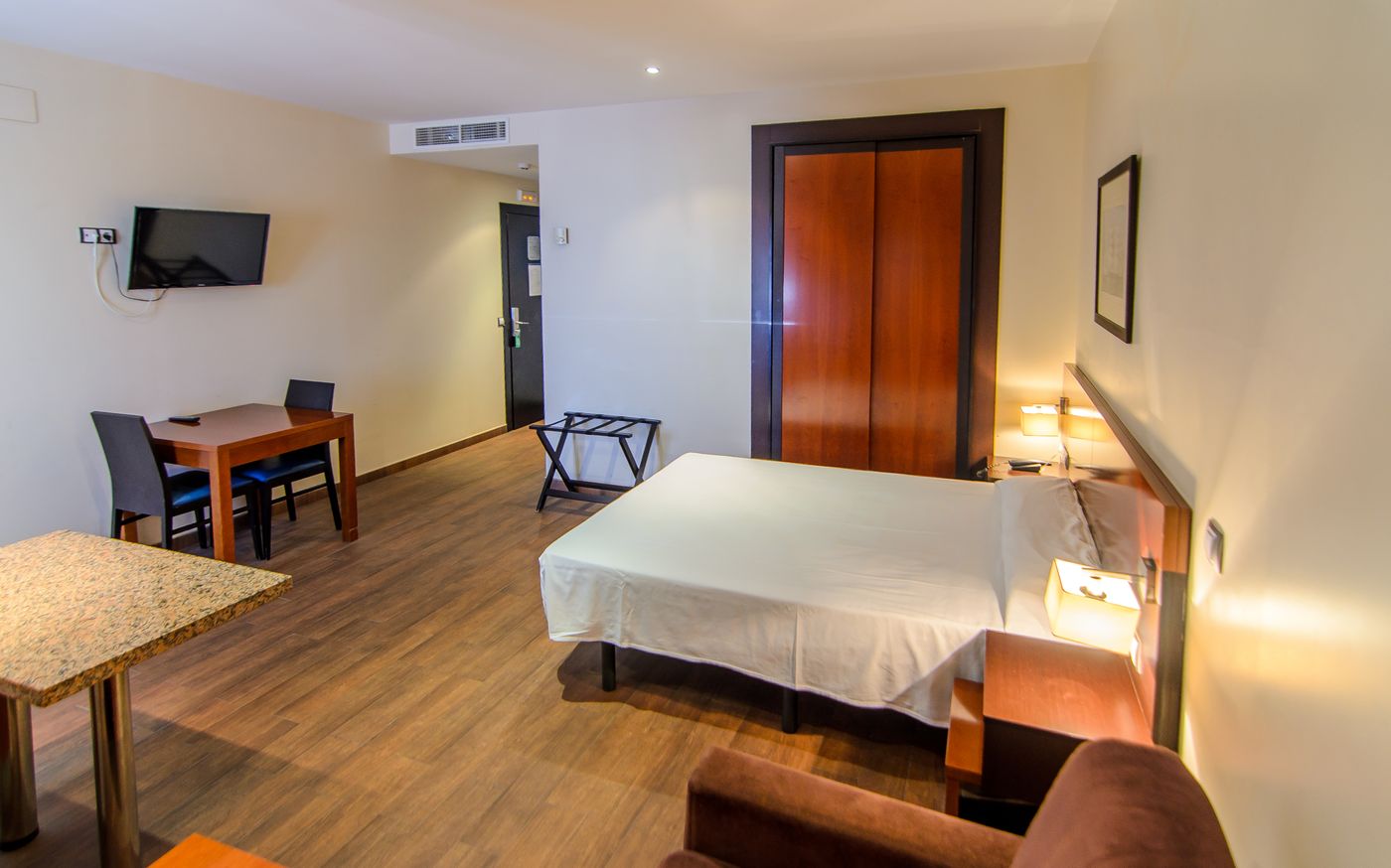 Martin-Alonso-Pinzon-Room-16