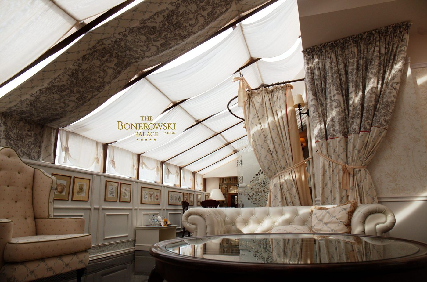 The-Bonerowski-Palace-Room-13