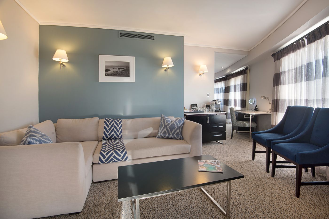 The-Commodore-Room-8