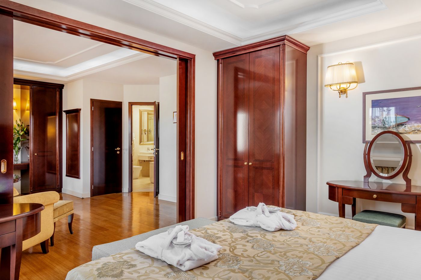 President-Solin-Room-19