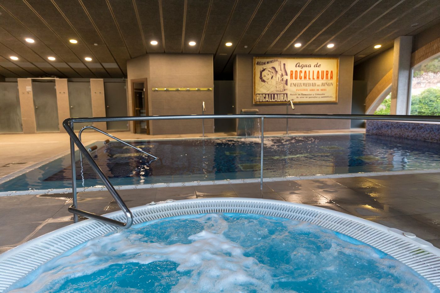 Balneario-Rocallaura-Pool-30