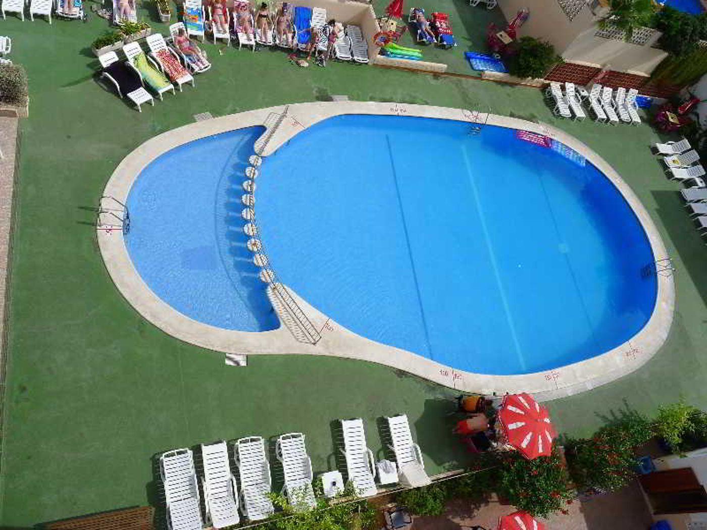 Marian-Apartamentos-Pool-1