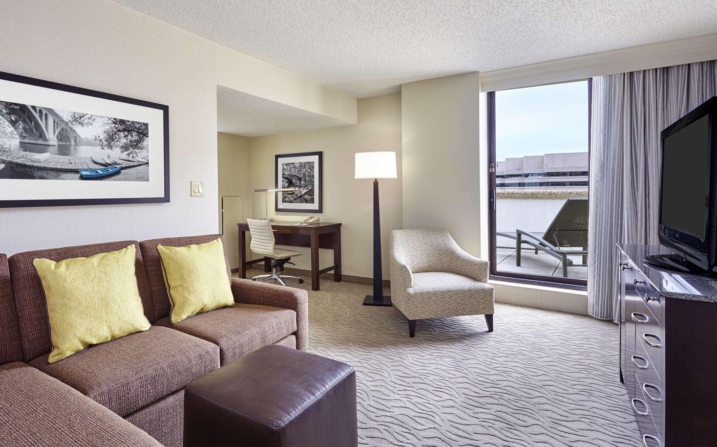 Doubletree Hotel Washington DC -Crystal City - United States - ARLINGTON - Room - 7