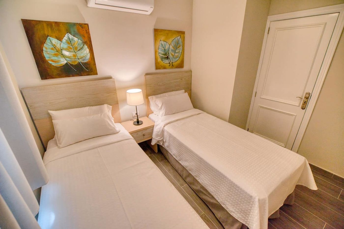 10.02.26 ONA Los Claveles