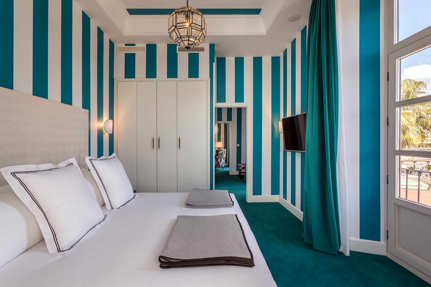 Room-Mate-Valeria-Room-16