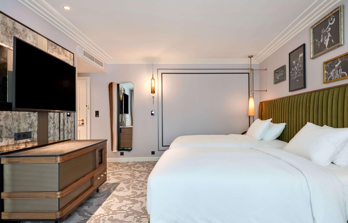 Hotel-Saski-Krakow--Curio-collection-by-Hilton-Room-27