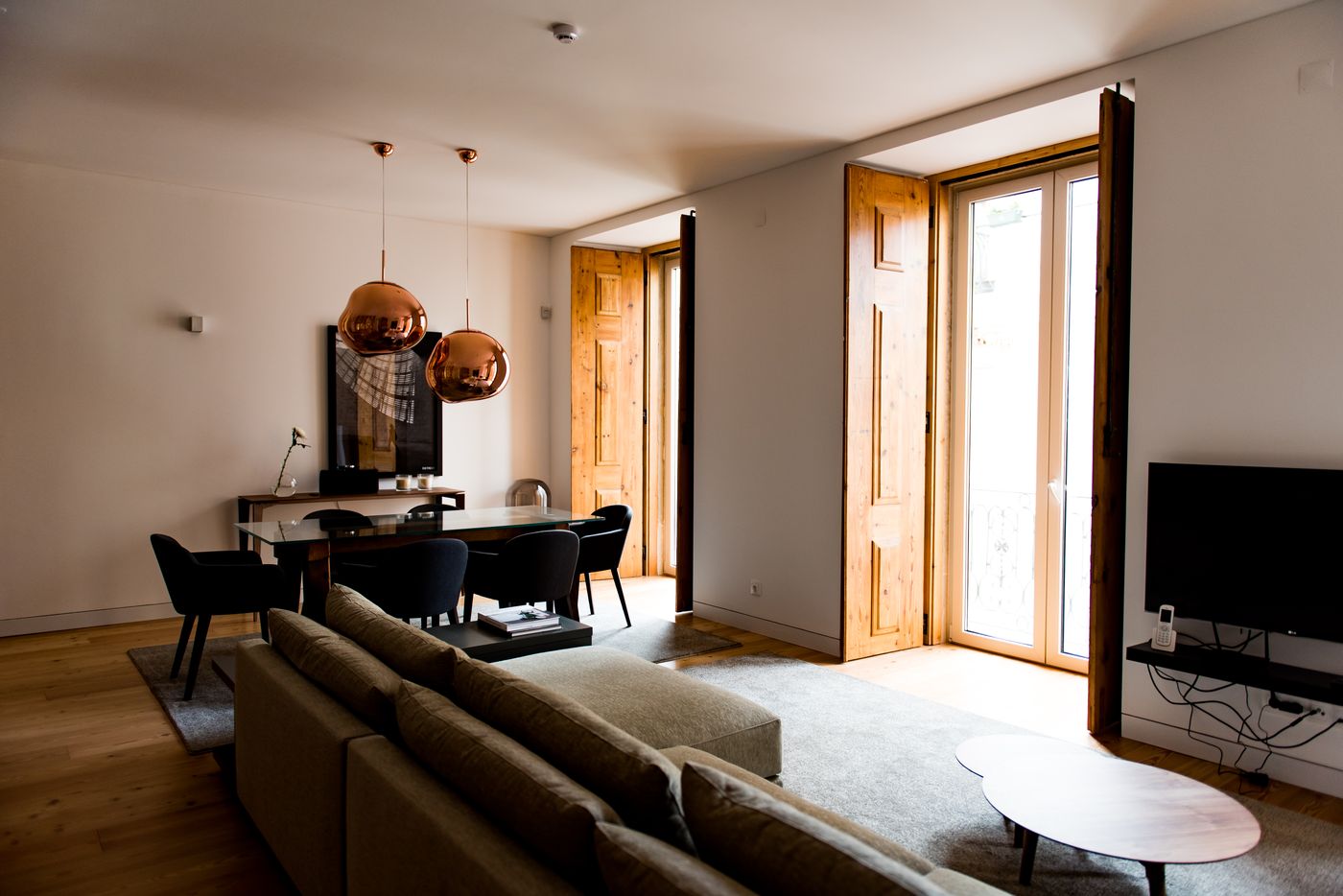 Flora-Chiado-Apartments-Room-19