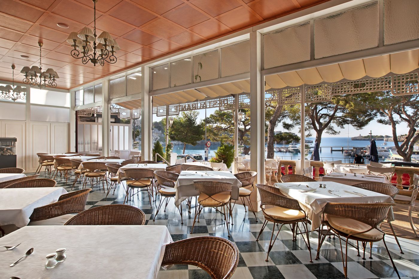 THB Felip - Adults Only